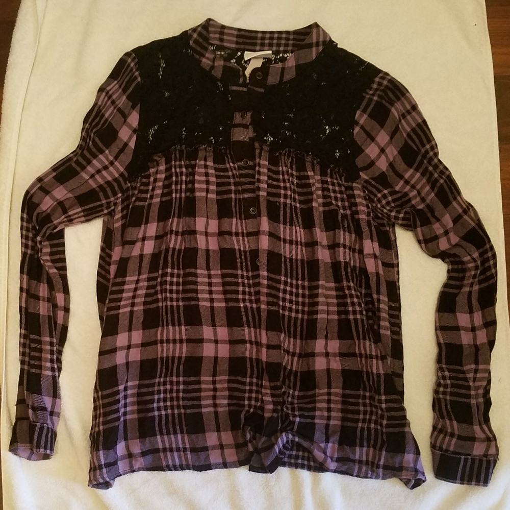 Knox Rose purple plaid and lace shirt size M